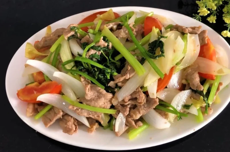 Thịt bò xào hành tây