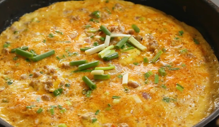 Trứng chiên thịt băm